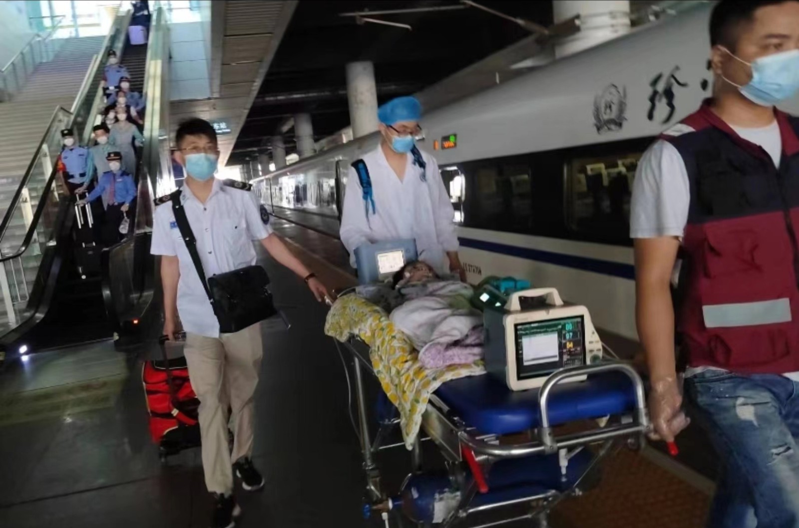 贵定县高铁转运公司